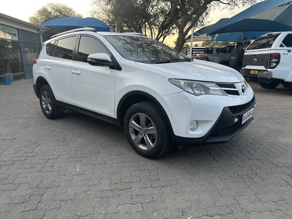 Lyalonga Toyota Rav4 atulanditha mo Namibia