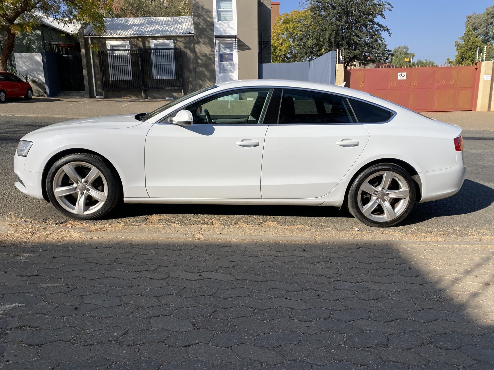 Lyalonga Audi A5 atulanditha mo Namibia