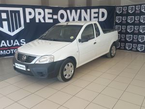 Nissan NP200