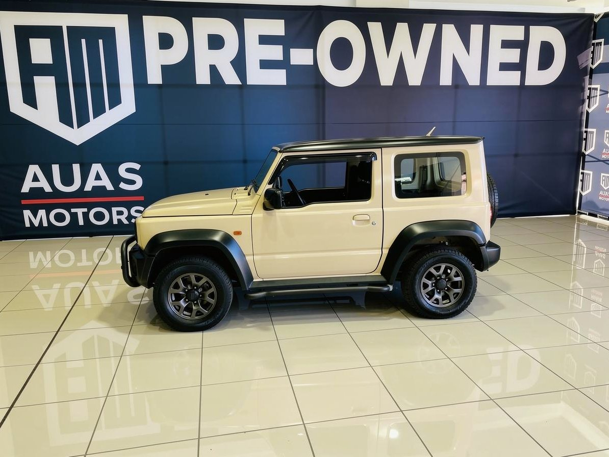 Lyalonga Suzuki Jimny atulanditha mo Namibia