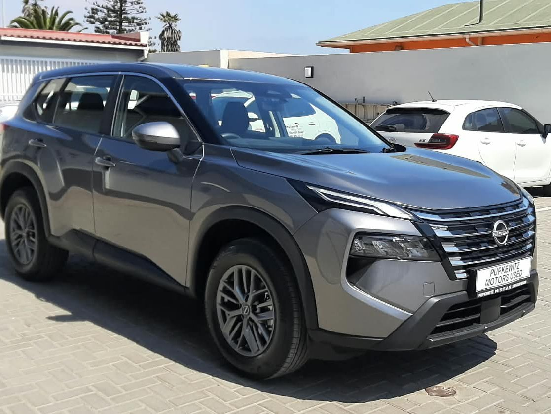 Lyalonga Nissan X-trail atulanditha mo Namibia
