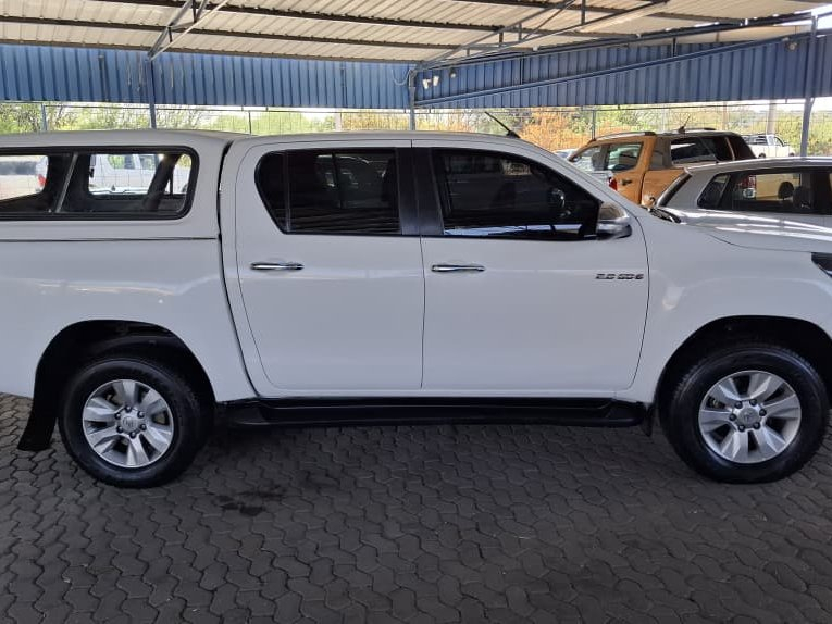 Lyalonga Toyota Hilux atulanditha mo Namibia